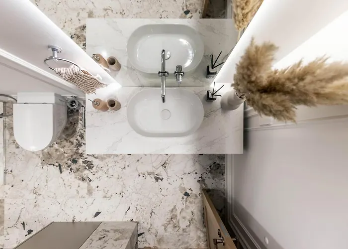 Апартаменти Sea & Pine *